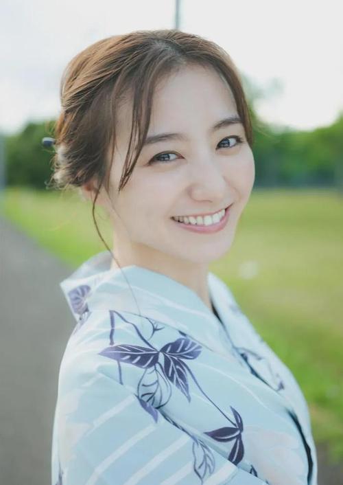 伊人，黄色直播 热门7